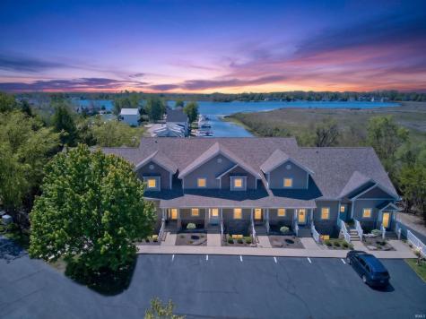 8732 E Smith Drive Syracuse IN 46567