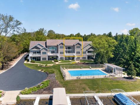 8732 E Smith Drive Syracuse IN 46567