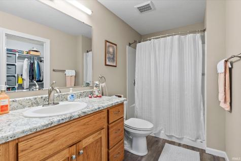 13517 Slate Ridge Court Fort Wayne IN 46814
