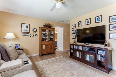 8005 River Park Way Evansville IN 47715