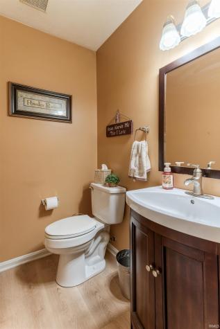 8005 River Park Way Evansville IN 47715