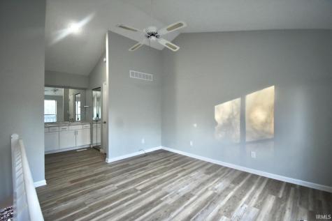 1952 E Bay Pointe Drive Bloomington IN 47401