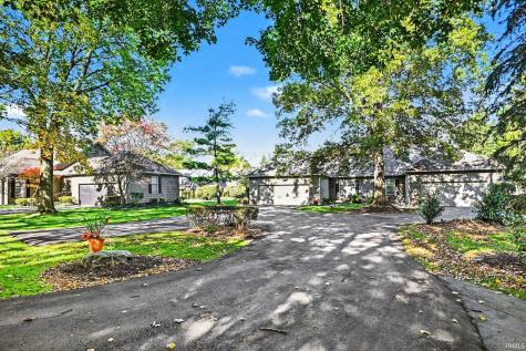 1309 E Erskine Manor Hill Drive South Bend IN 46614