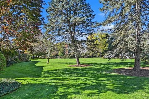 1309 E Erskine Manor Hill Drive South Bend IN 46614