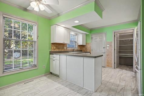 1309 E Erskine Manor Hill Drive South Bend IN 46614
