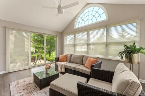 6125 Lansdown Court South Bend IN 46614
