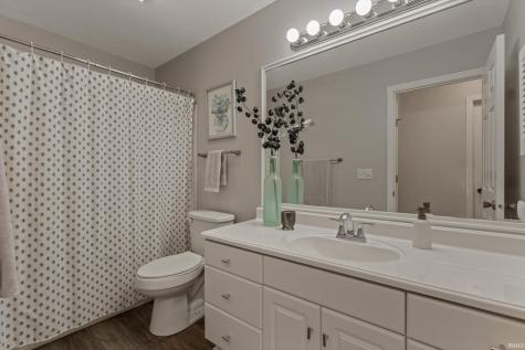 6125 Lansdown Court South Bend IN 46614