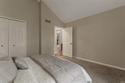 6125 Lansdown Court South Bend IN 46614