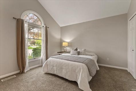 6125 Lansdown Court South Bend IN 46614