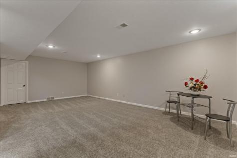 6125 Lansdown Court South Bend IN 46614