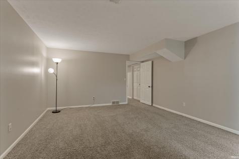 6125 Lansdown Court South Bend IN 46614