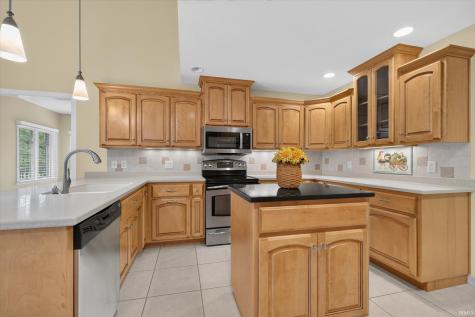 5102 W Stonebridge Drive Muncie IN 47304