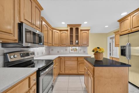 5102 W Stonebridge Drive Muncie IN 47304