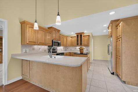 5102 W Stonebridge Drive Muncie IN 47304