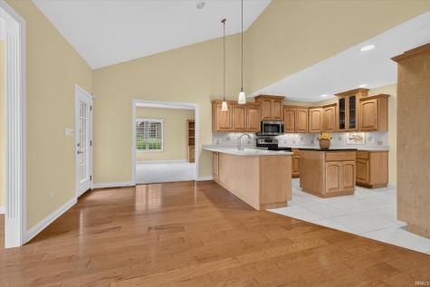 5102 W Stonebridge Drive Muncie IN 47304
