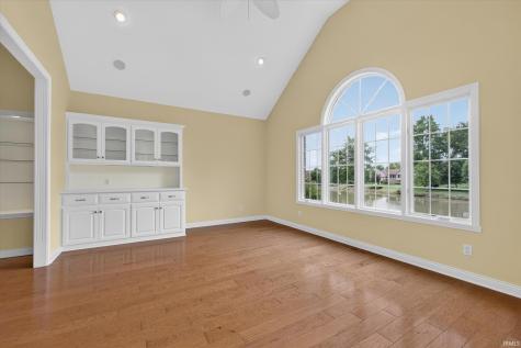 5102 W Stonebridge Drive Muncie IN 47304