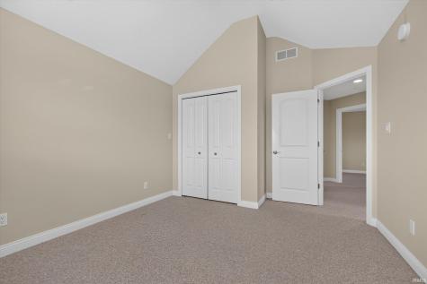 5102 W Stonebridge Drive Muncie IN 47304
