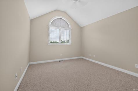 5102 W Stonebridge Drive Muncie IN 47304