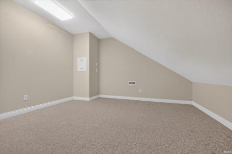 5102 W Stonebridge Drive Muncie IN 47304