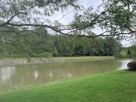 5102 W Stonebridge Drive Muncie IN 47304