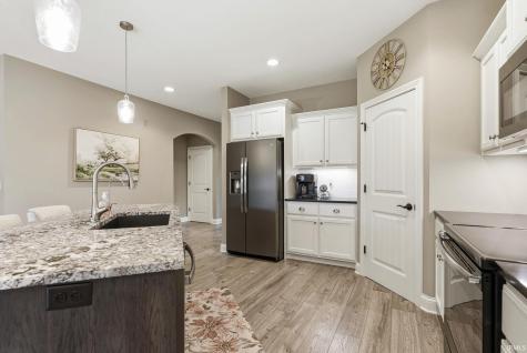 844 Songbird Court Fort Wayne IN 46825