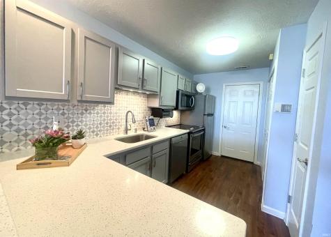2917 W Applewood Court Muncie IN 47304