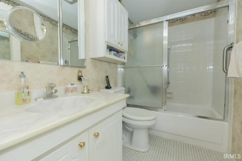 600 S Cullen #207 Avenue Evansville IN 47715