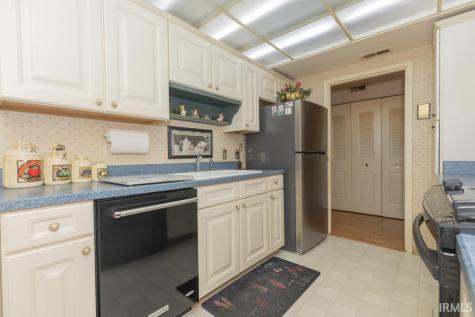 600 S Cullen #207 Avenue Evansville IN 47715