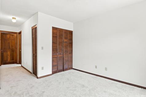 5005 Pinebrook Drive Fort Wayne IN 46804