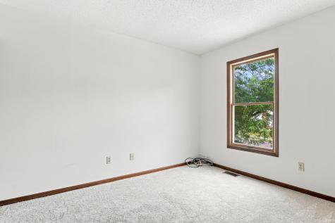 5005 Pinebrook Drive Fort Wayne IN 46804