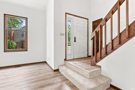 5005 Pinebrook Drive Fort Wayne IN 46804