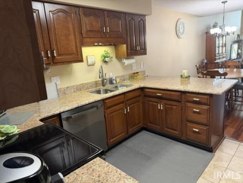 407 Francis Avenue Court Terre Haute IN 47804