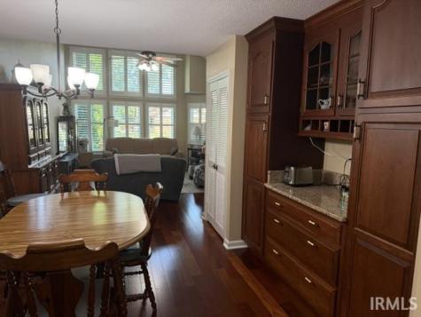 407 Francis Avenue Court Terre Haute IN 47804