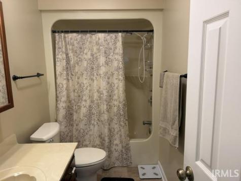 407 Francis Avenue Court Terre Haute IN 47804