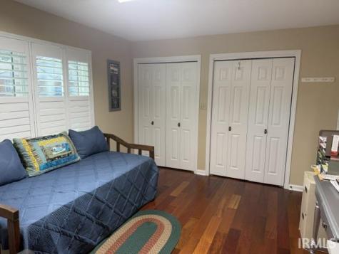 407 Francis Avenue Court Terre Haute IN 47804