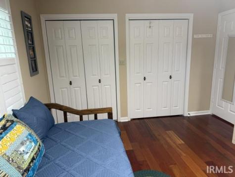407 Francis Avenue Court Terre Haute IN 47804