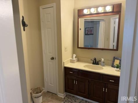 407 Francis Avenue Court Terre Haute IN 47804