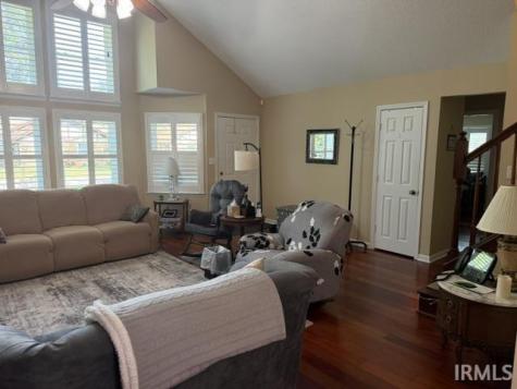 407 Francis Avenue Court Terre Haute IN 47804