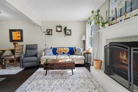 1433 N Oakhill Drive South Bend IN 46637