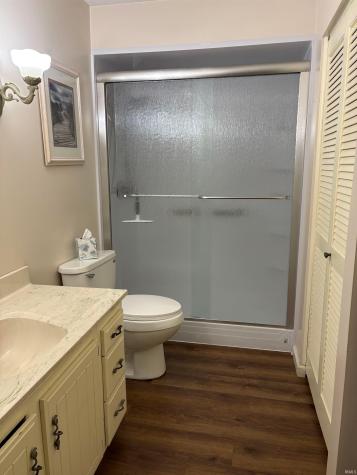 18 Woodspoint Circle North Manchester IN 46962