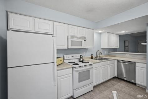 3438 S Oaklawn Circle Bloomington IN 47401
