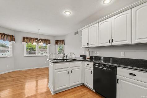 17829 Bay Hill Drive South Bend IN 46635