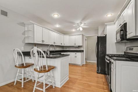 17829 Bay Hill Drive South Bend IN 46635