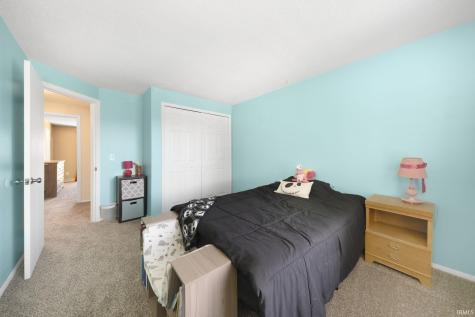 2127 Bayside Court Fort Wayne IN 46804