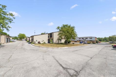 2127 Bayside Court Fort Wayne IN 46804