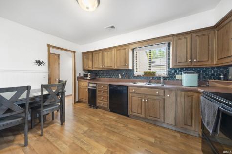 2127 Bayside Court Fort Wayne IN 46804