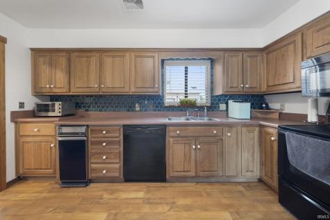 2127 Bayside Court Fort Wayne IN 46804