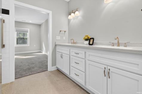 307 Blue River Drive Knightstown IN 46148