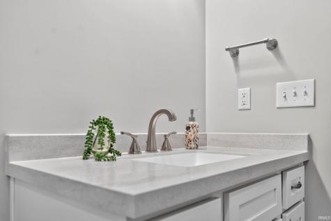 307 Blue River Drive Knightstown IN 46148