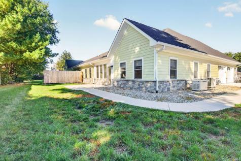 307 Blue River Drive Knightstown IN 46148